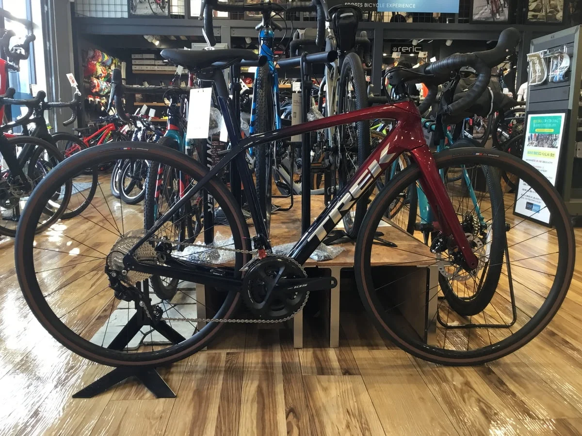 2022 Trek Domane SLR 7 BIkeChange.Guru