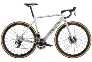 2023 Canyon Ultimate CFR eTap Road Bike (BAMBOBIKE)