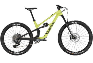 Private: 2024 Canyon Spectral CF 9 Mountain Bike (ALANBIKESHOP)