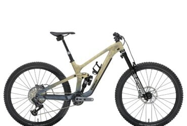 2025 Trek Slash SE Gen 5 Mountain Bike (GUN2BIKESHOP)